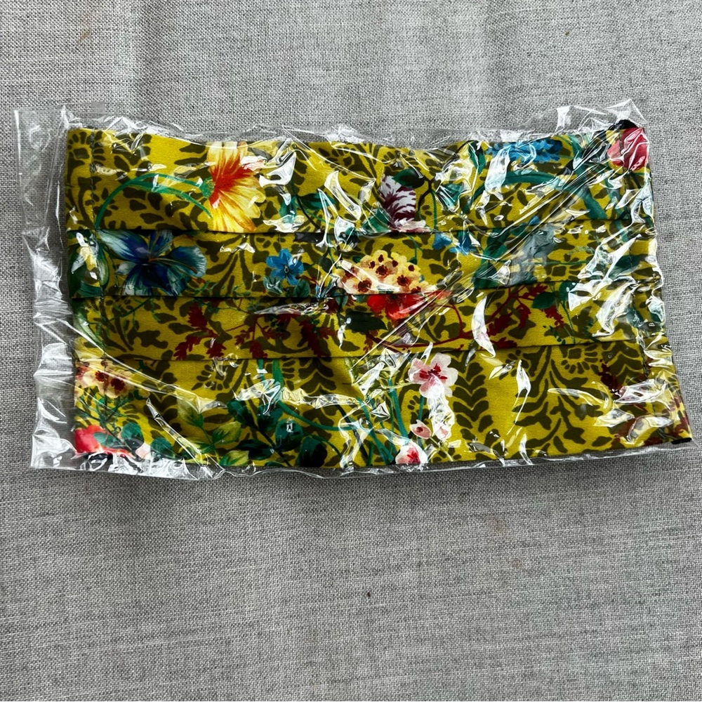 Johnny Was Mask brand new sealed